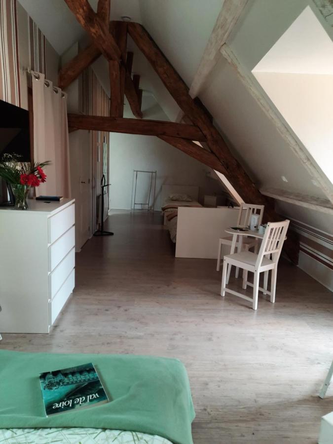 La Maison Genevier - Chambre La Family Montreuil-en-Touraine ภายนอก รูปภาพ